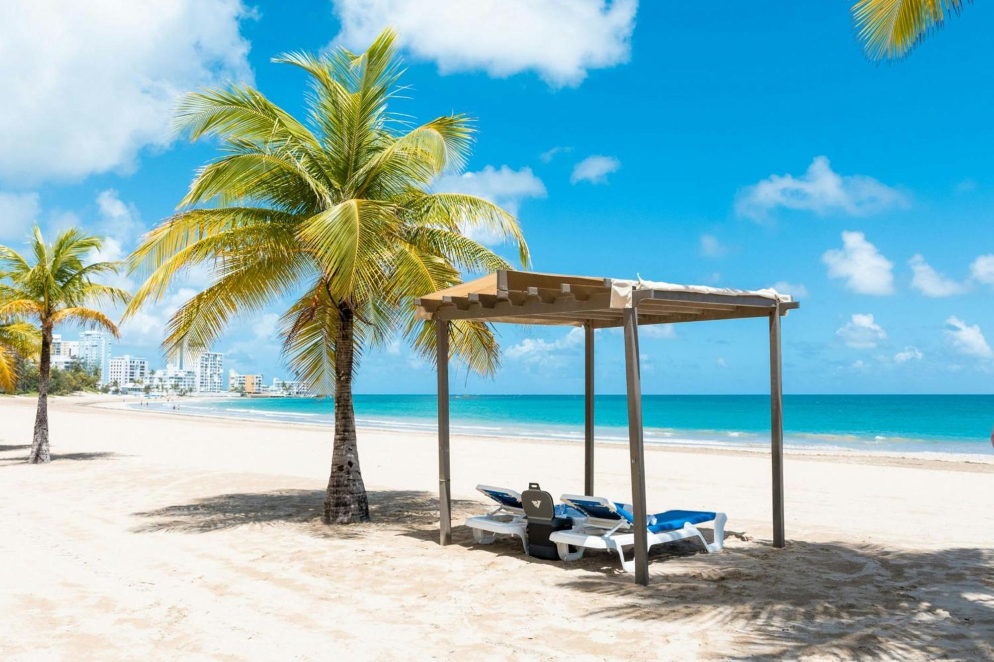 Courtyard by Marriott Isla Verde Beach Resort San Juan Exterior foto