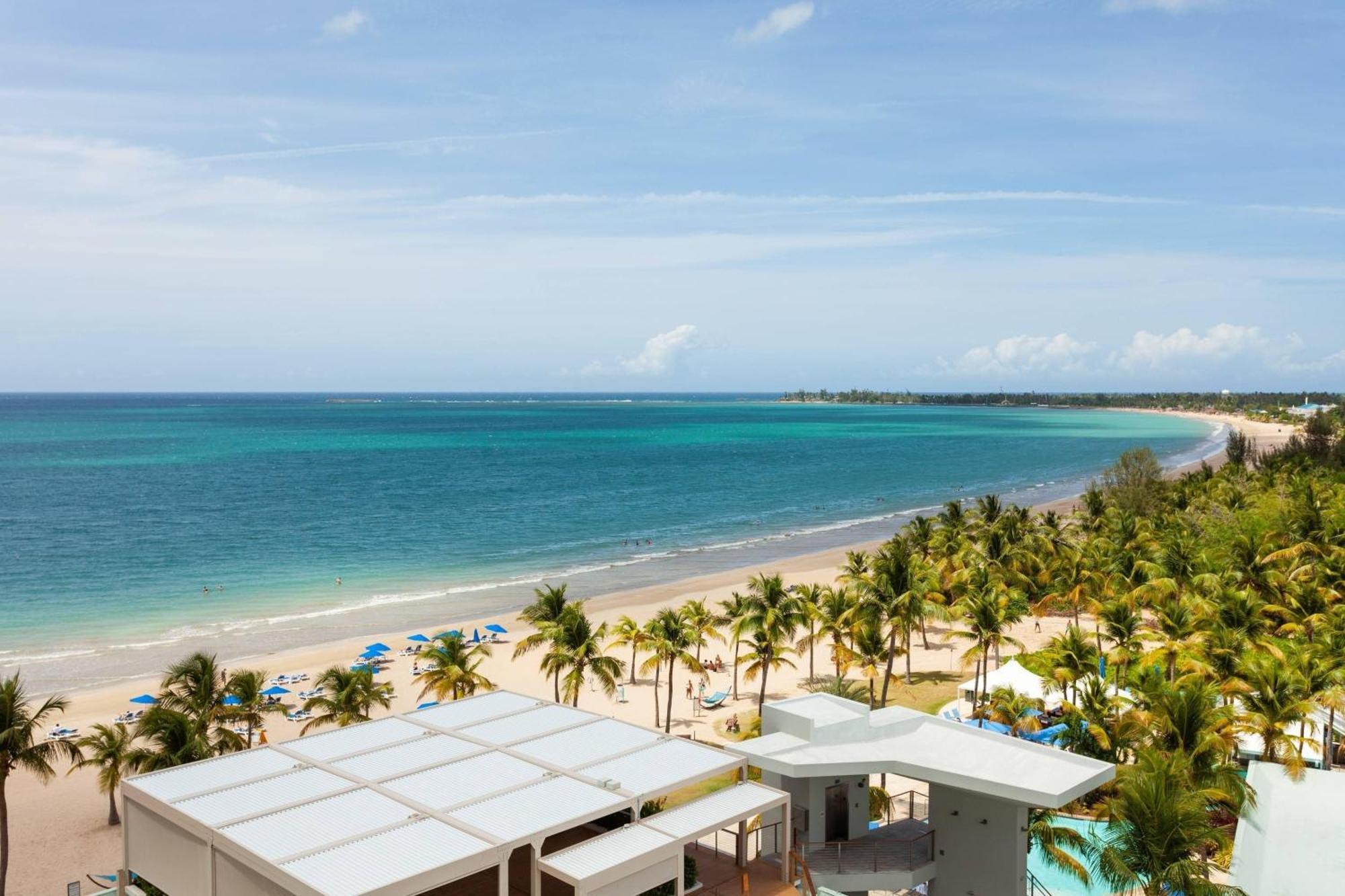 Courtyard by Marriott Isla Verde Beach Resort San Juan Exterior foto
